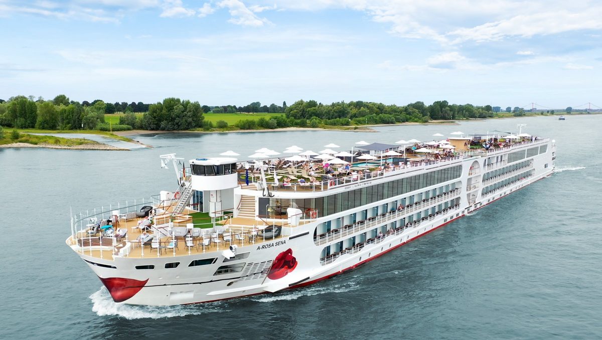 A-ROSA Sena under way on the river